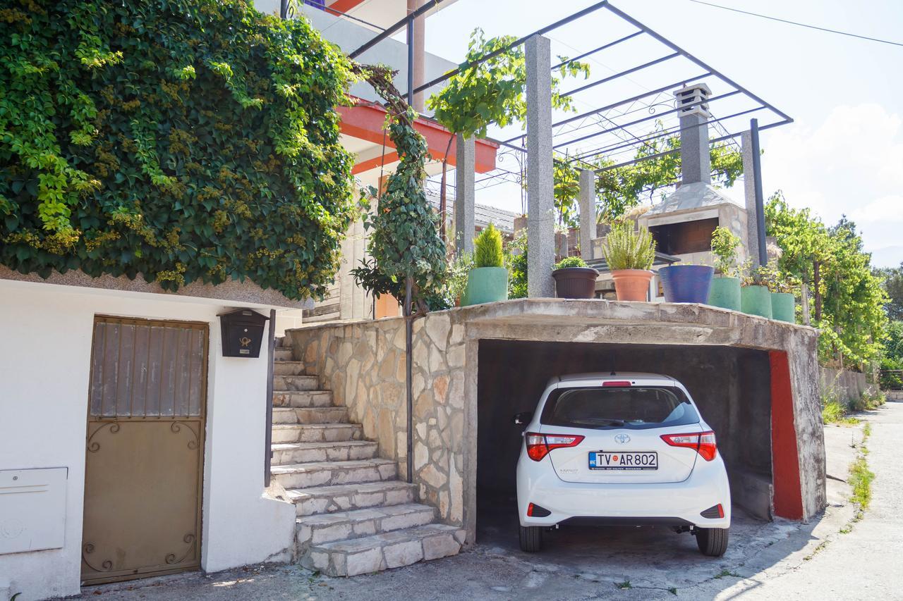تيفات Apartmani Petar المظهر الخارجي الصورة