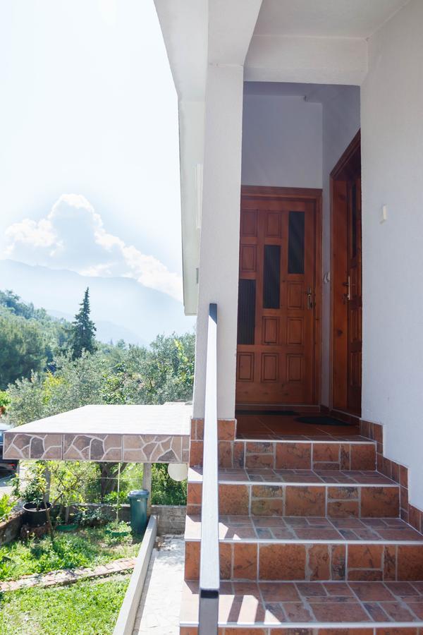 تيفات Apartmani Petar المظهر الخارجي الصورة