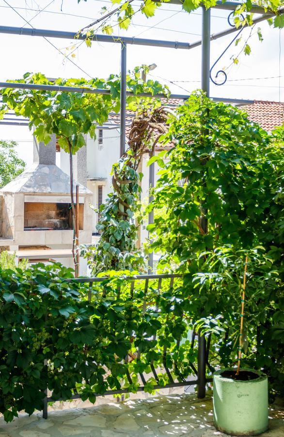 تيفات Apartmani Petar المظهر الخارجي الصورة